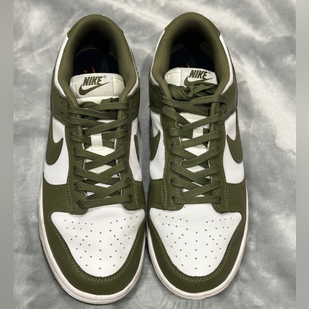 Nike Dunk Low 'Medium Olive'